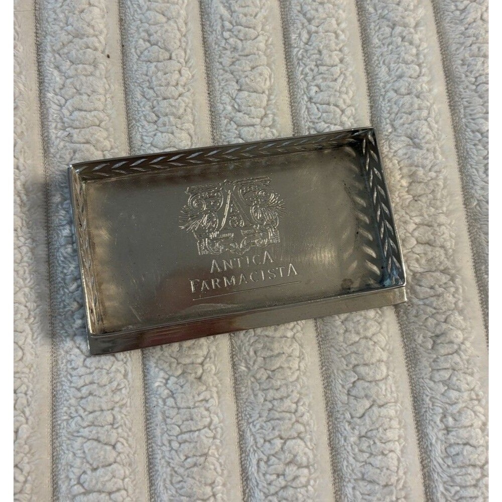 $35 Antica Farmacista Bath and Body Bathroom Soap Shaving Sink Vanity Tray